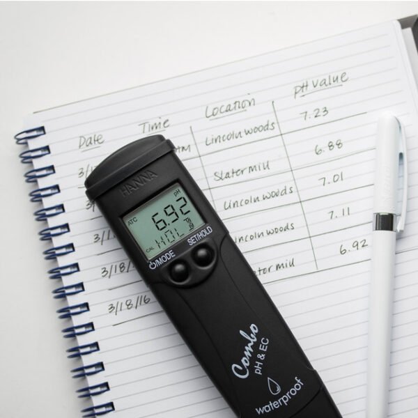 pH/EC/TDS Tester Rentang Rendah HI98129 – Akurat, Portabel, dan Tahan Air - Image 4